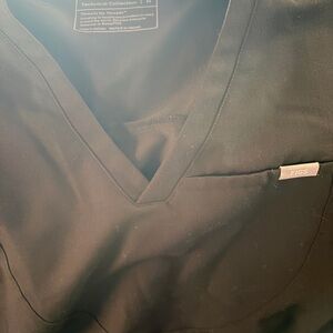 Figs Halle black V-Neck Scrub Top. Limited edition.